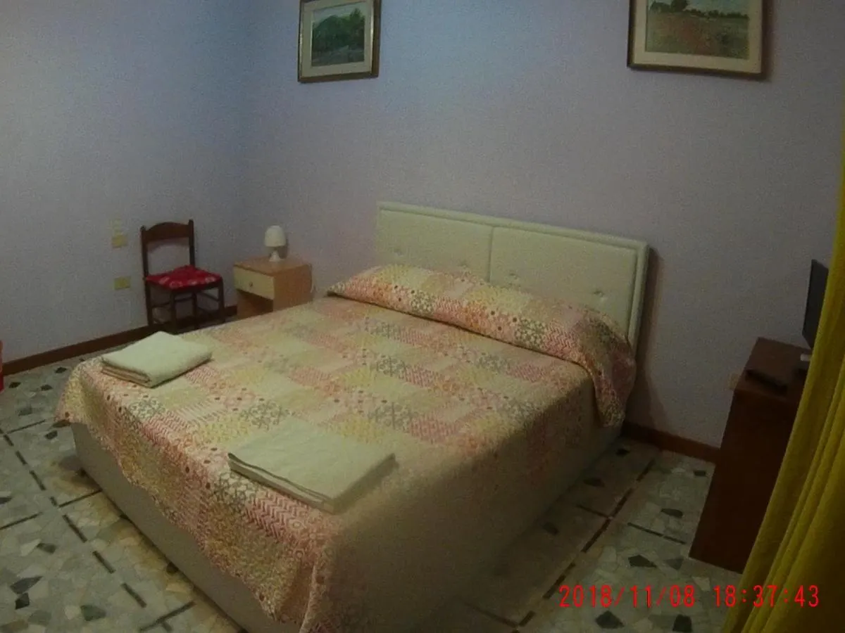 The Caponi Bros Bed and Breakfast Mestre 2*,  Italien