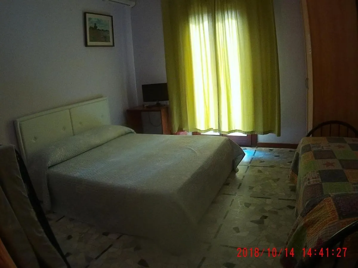 The Caponi Bros Bed and Breakfast Mestre 2*,  Italië