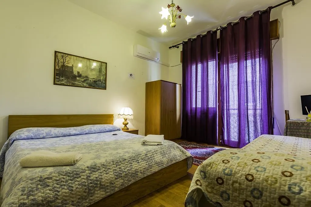 The Caponi Bros Bed & Breakfast Mestre