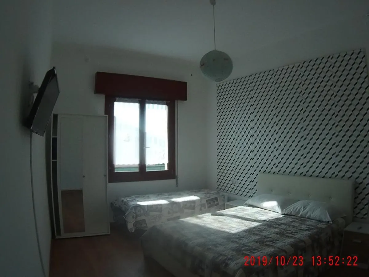 The Caponi Bros Bed and Breakfast Mestre 2*,