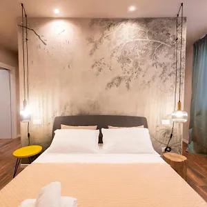 https://san-benedetto-rooms.it-lombardy.com