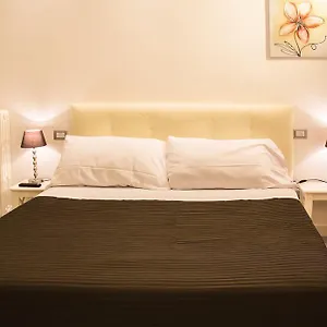 La Torre 2*, Рим Италия