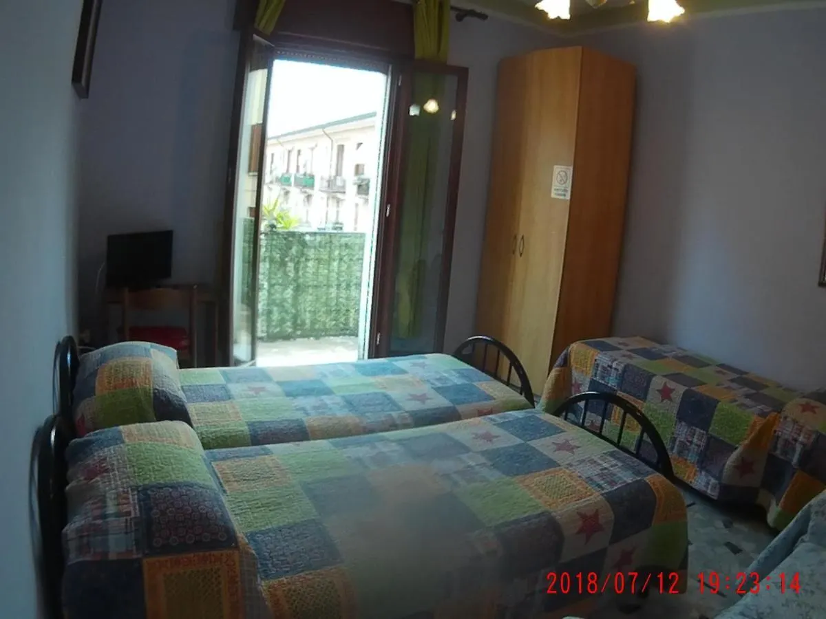 **  The Caponi Bros Bed & Breakfast Mestre Italy