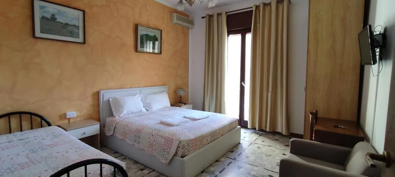 The Caponi Bros Bed & Breakfast Mestre